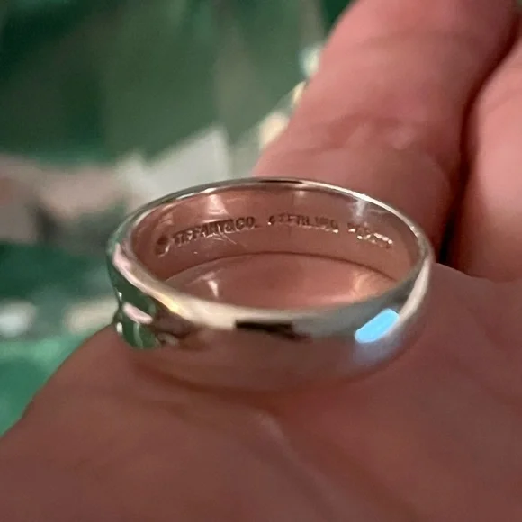 Tiffany & Co. Vintage Sterling Silver Carved Heart Ring